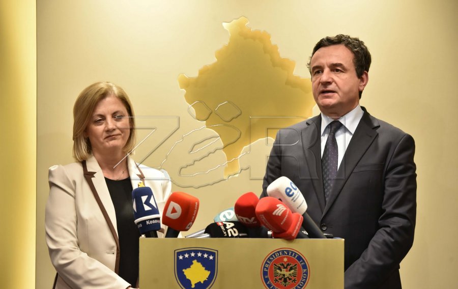 Kurti e Rushiti mbajtën konferencë në Presidencë  Peci  Keqpërdorim flagrant