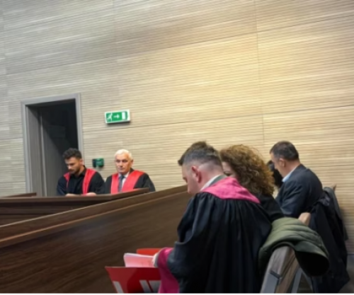 Paraqiten para gjykatës Pacolli, Zyba e Millaku për gazin lotsjellës në Kuvend