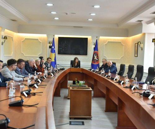 Haxhiu nis takimin me partitë politike për datën e zgjedhjeve