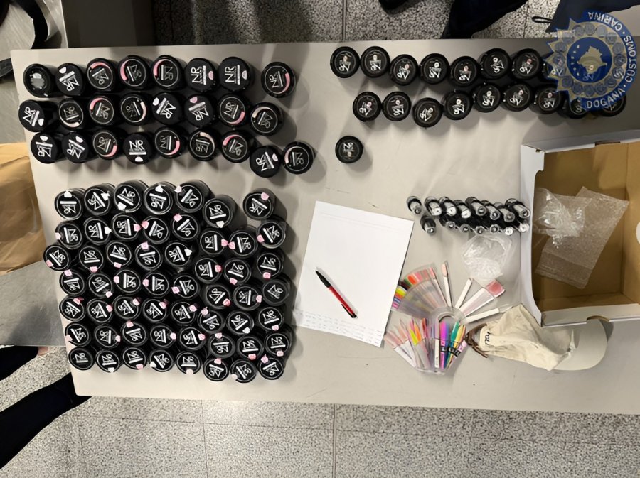 Zbulohet kontrabanda me mallra në Aeroportin e Prishtinës