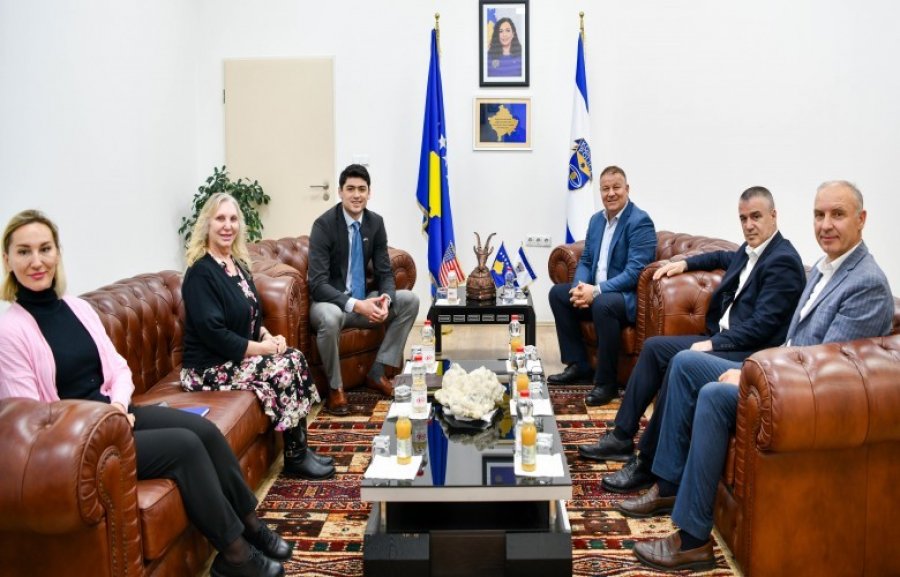 Hoxha takon ICITAP-in amerikan, diskutohet avancimi i Policisë së Kosovës