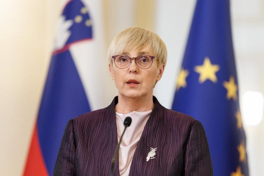 Presidentja e Sllovenisë pëson aksident rrugor  përfundon në spital