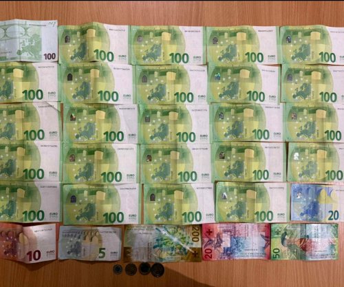 17-vjeçari gjen rreth 2500 euro dhe i dorëzon në polici, paratë i kthehen gjakovarit