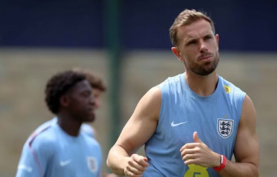 Chelsea transferon Henderson, mesfushori nënshkruan kontratë dyvjeçare