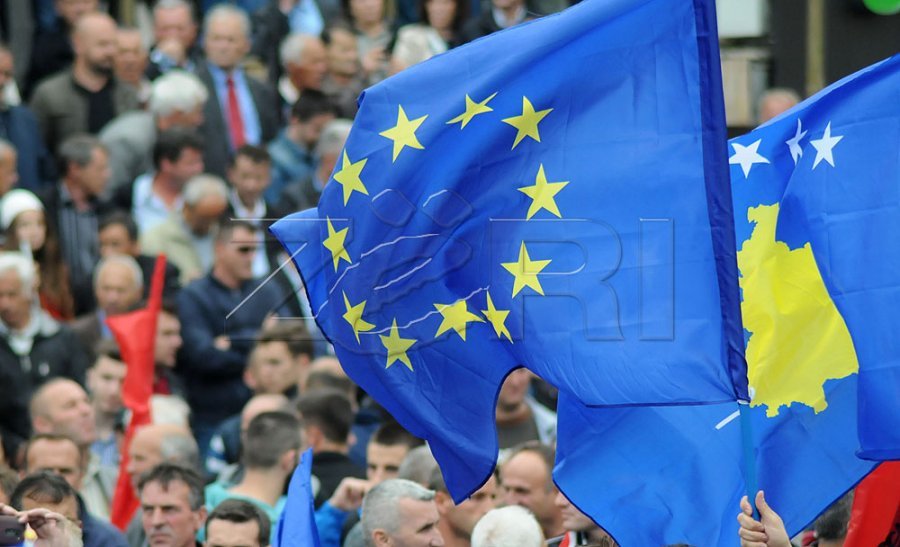 BE-ja sërish kërkon pezullimin e rrënimeve pranë liqenit të Ujmanit