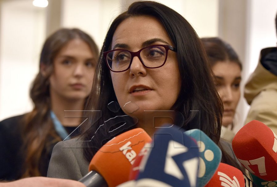 Lushaku: Presidenti t’i takojë LDK-së
