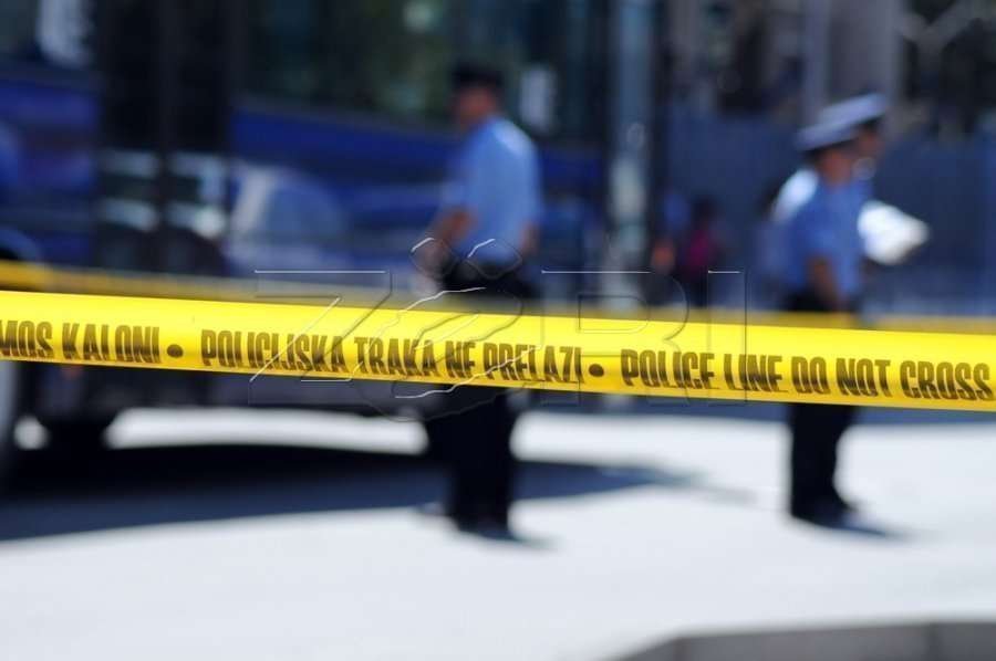 Policia dhe zjarrfikësit shpëtojnë një 30 vjeçare nga një situatë e rrezikshme në Kaçanik