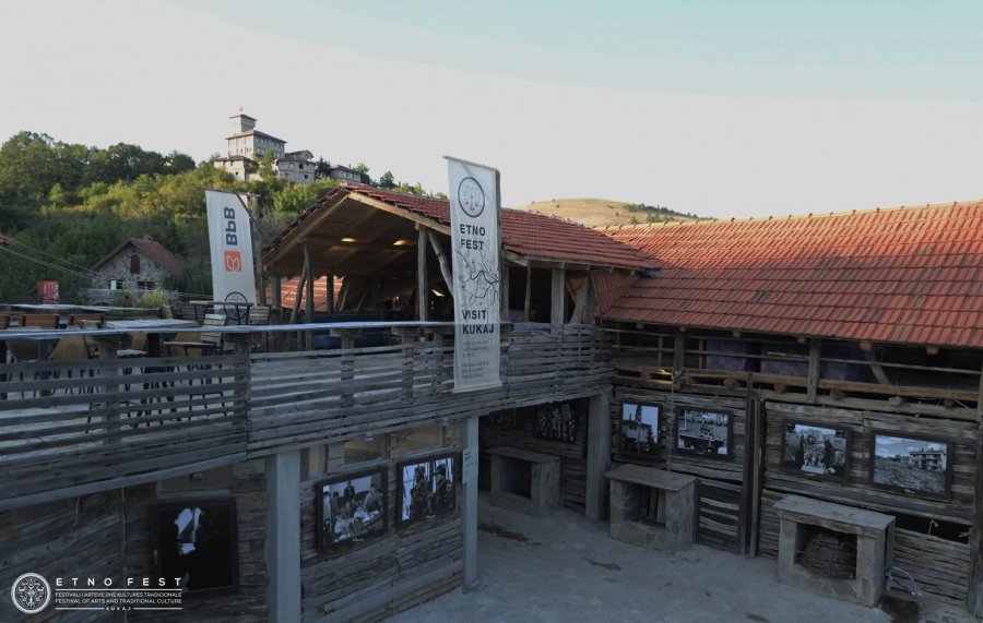  Etno Fest  vazhdon sonte me debat  koncert dhe teatër në Kukaj