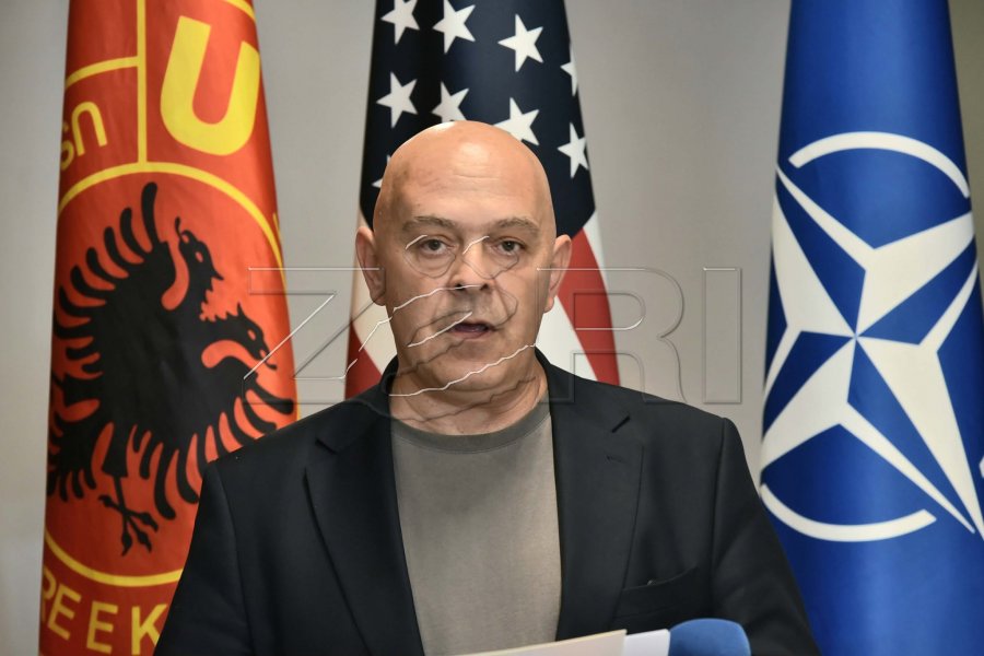 Gjini  Nëse mohohen rrugët kushtetuese  populli do ta rregullojë vetë vendin