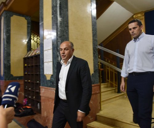 Cakolli: Mbyllja e dyerve të sallës plenare, veprim skandaloz – të zbulohet urdhërdhënësi