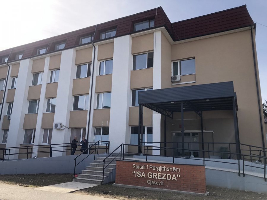 Aksidenti në Korenicë  Spitali i Gjakovës jep detaje  5 pacientë në trajtim  4 lirohen në shtëpi