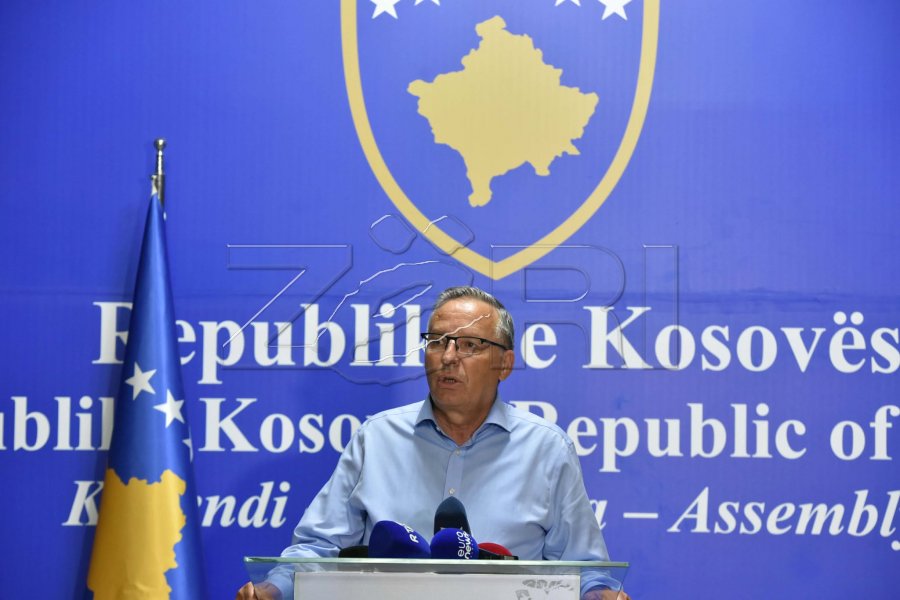 Hamza  PDK ja do të ndërmarrë veprime ligjore për mbrojtjen e Kushtetutës