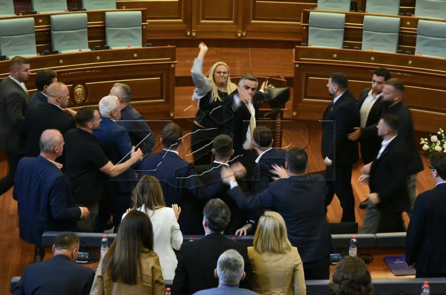 Gjini pas incidentit me vezë: Timja kurrë nuk ka munguar për vendin