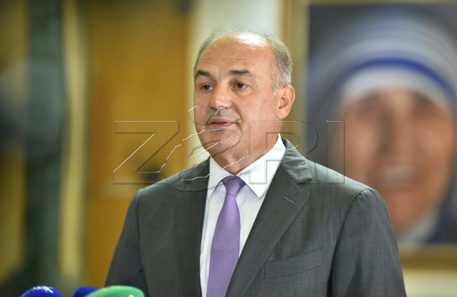 Hoxhaj  Kosova ka hyrë në një fazë të re  po shkojmë drejt  shthurjes së shtetit 