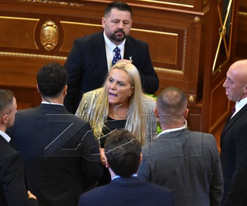 Time Kadriaj reagon për lajmin e rremë të Elvis Hoxhës: As Beogradi s’ju shpëton