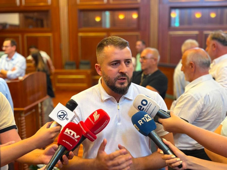 Lushtaku paralajmëron protestë: Nuk ka më rrugë vetëm institucionale