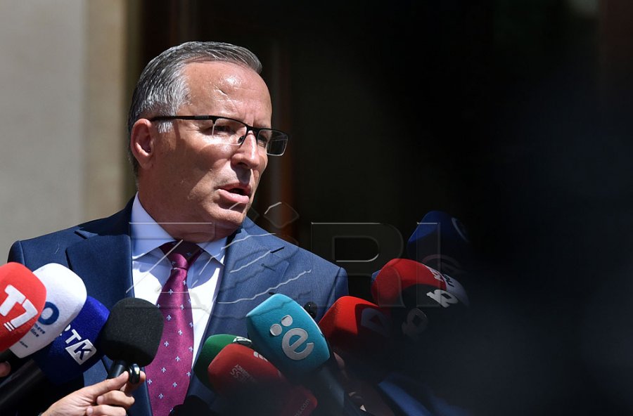  Hamza pas mbledhjes së Kryesisë: Kurti nuk ka qëllim t’i japë vendit institucione