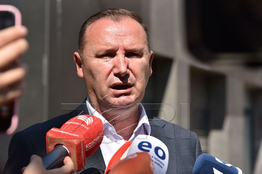 Zemaj  LVV ja po e keqpërdor statusin e moshës së Deharit  asnjëri nga ne s duhet ta lejojë anarkinë dhe kapjen e shtetit