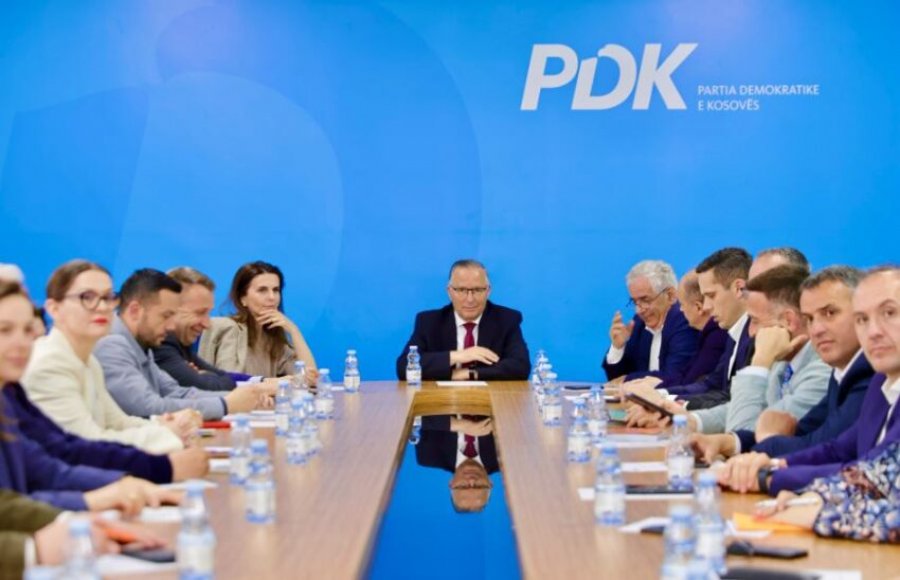 PDK ja i kërkon zyrtarisht Deharit  Thirrni nesër vazhdimin e seancës  në 11 00 do të jemi në Kuvend