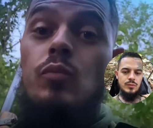 I kërkuari nga Policia shfaqet i armatosur në TikTok