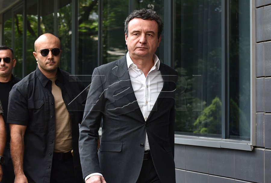 Kurti u dërgon ftesa liderëve të tri partive politike