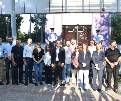 Deputetët e PDK-së bllokojnë edhe sot hyrjen e Qeverisë
