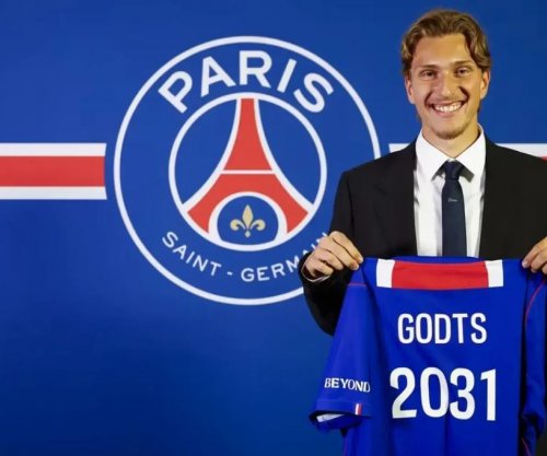 PSG-ja transferon fenomenin e Ajaxit, Mika Godts firmos kontratë pesëvjeçare