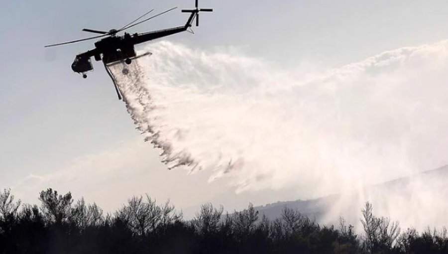 Greqia lëshon alarm të kuq për zjarret, stuhitë e erës dhe temperaturat e larta rrisin rrezikun në disa rajone