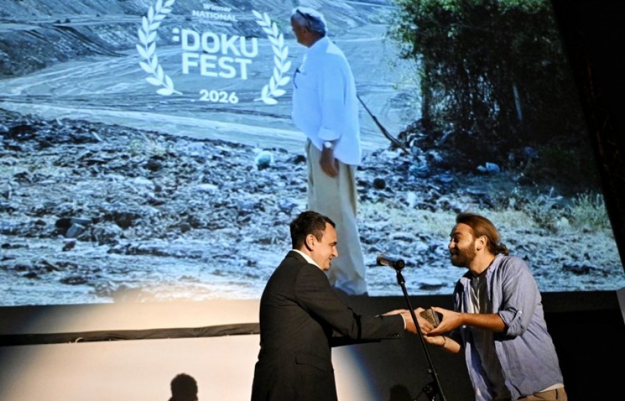 Kurti ndan çmimin për filmin më të mirë në garën kombëtare të DokuFEST it
