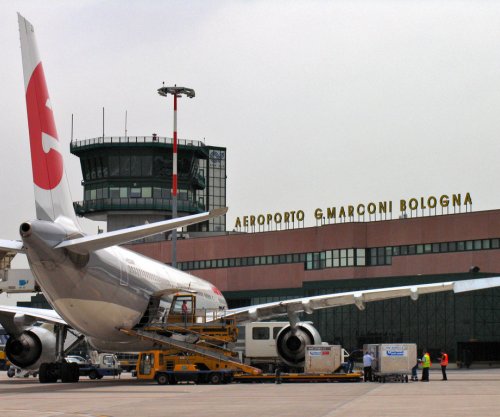 85-vjeçari shqiptar vdes gjatë uljes së avionit në Itali