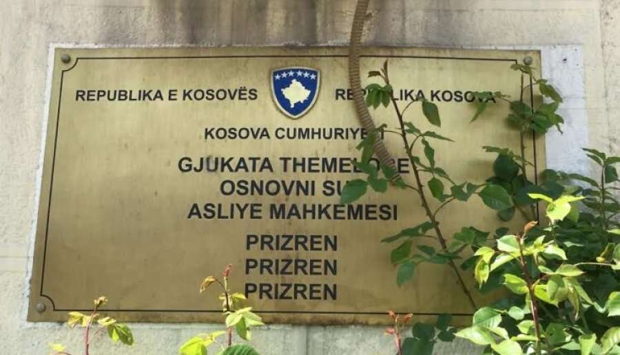 Shpallet fajtor një person për pjesëmarrje ose organizim të luftimit të qenve
