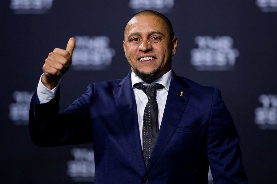 Legjenda braziliane e futbollit  Roberto Carlos konvertohet në mysliman