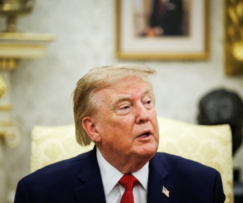 Trump: Bisedimet me Iranin mund të rifillojnë, SHBA-ja kontrollon Ngushticën e Hormuzit
