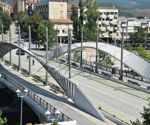 Vuçiqi thotë se sonte do t’i shkruajë letër sekretarit të NATO-s që të mos hapet ura e Ibrit