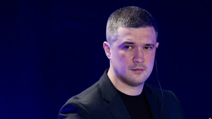 Ish-ministri i shkarkuar ukrainas i Mbrojtjes bën thirrje për zgjedhje presidenciale në mes të luftës