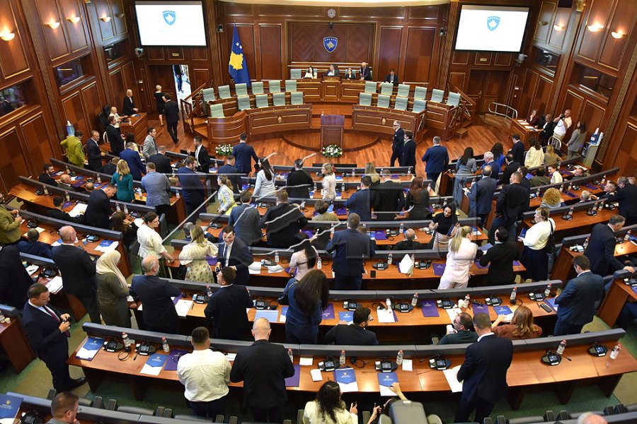 Si ndikoi kriza politike te populli në Kosovë?