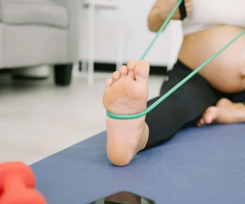Stërvitja me pesha gjatë shtatzënisë mund të ulë rrezikun e diabetit gestacional