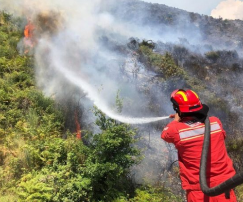 Në Shqipëri, ende pesë vatra aktive të zjarrit