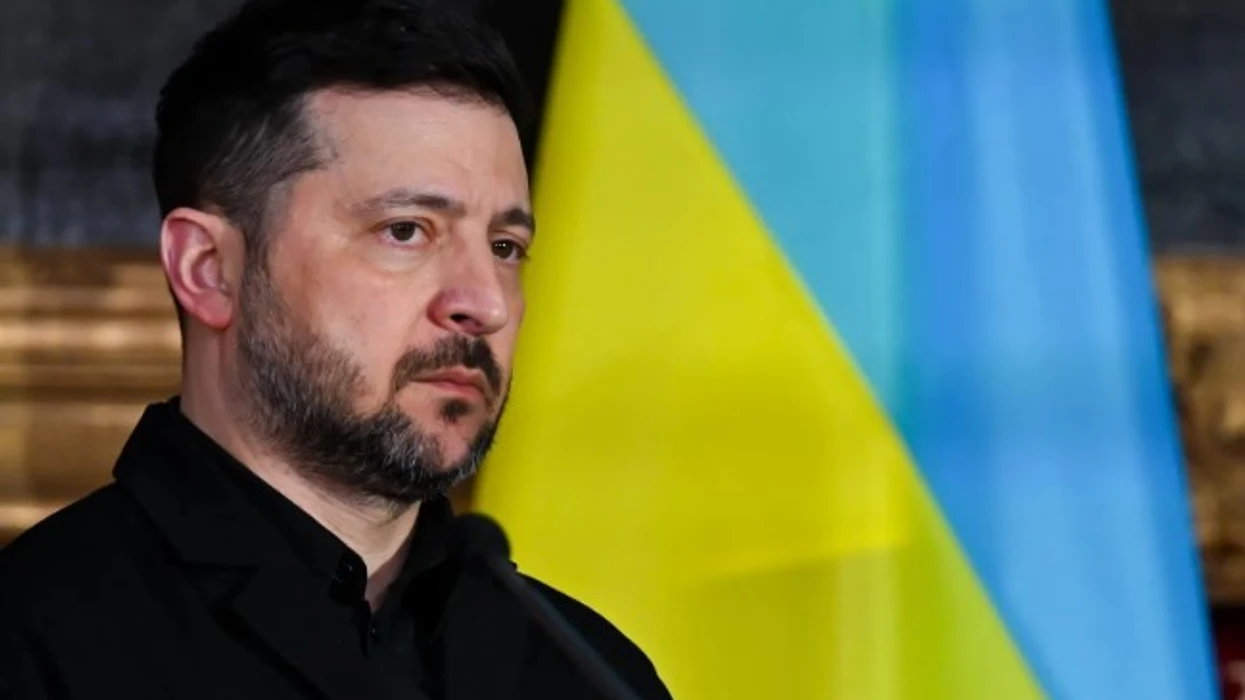 Ukraina godet rafinerinë ruse mbi 1 600 kilometra larg kufirit  Zelensky konfirmon sulmin