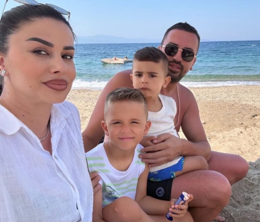 Shkurte Gashi nis pushimet e verës  publikon foto me familjen e saj