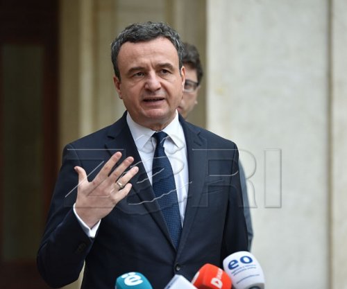 Kurti: Armatimi ilegal me tyta të gjata nuk është për hajr, por veç për sherr