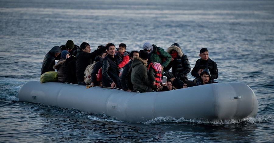 Tragjedi në brigjet e Tunizisë  fundoset varka me emigrantë  13 të zhdukur