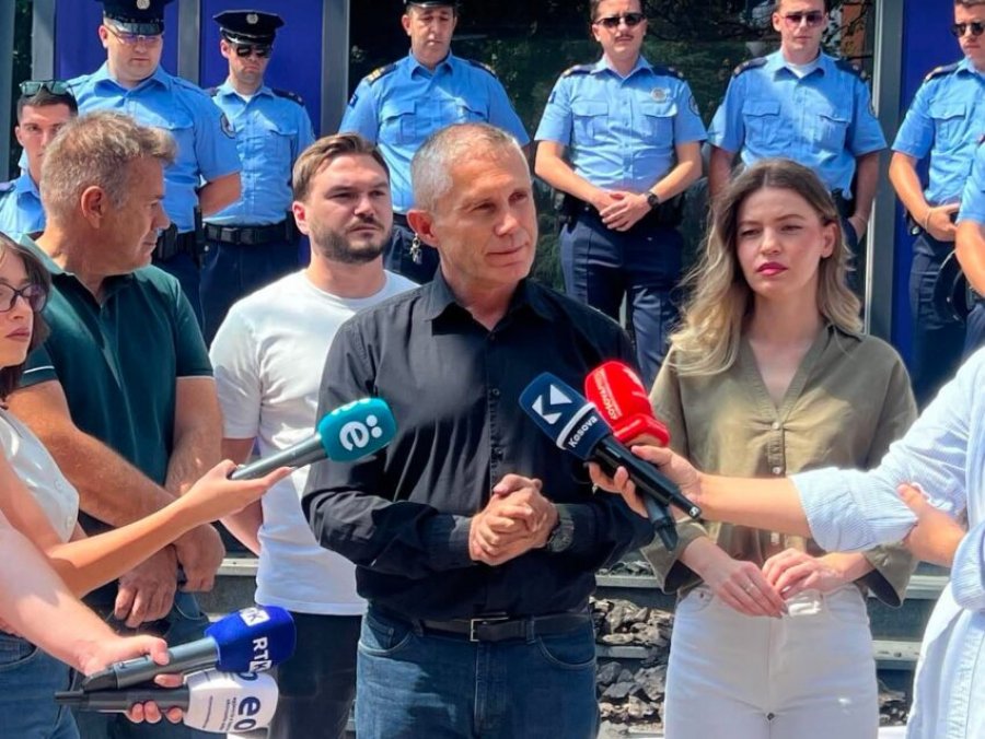 Aleanca hedh thëngjill para dyerve të Qeverisë, Ramadani: Nga terri energjetik, Kosova po hyn në terr politik