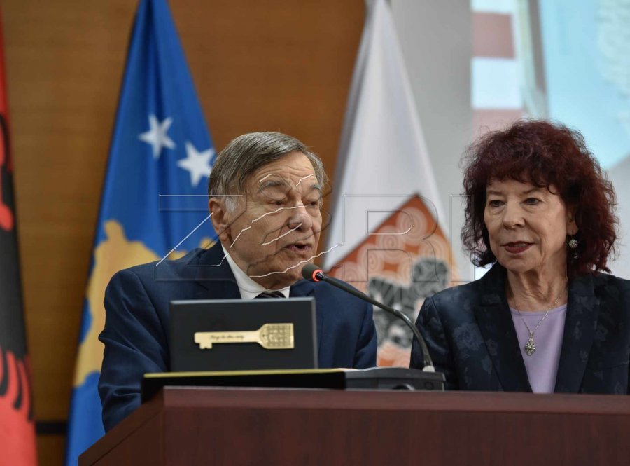 joe-dhe-shirley-dioguardi-marrin-neser-shtetesine-e-kosoves