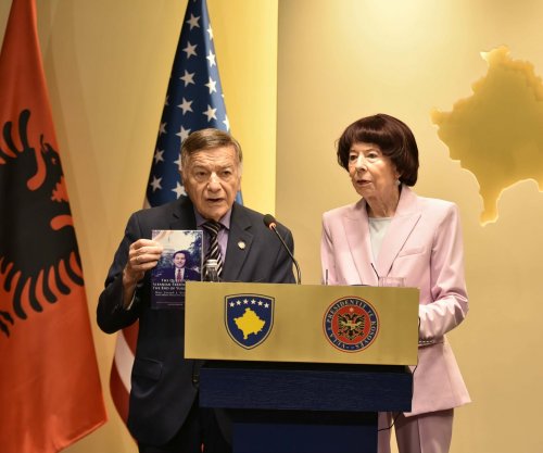 DioGuardi: Duhet të jemi të kujdesshëm për të ardhmen e Kosovës