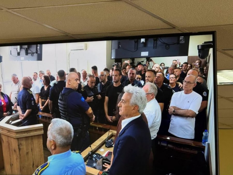 Vrasja e trefishtë në Gllogjan  tre të akuzuarit shpallen të pafajshëm