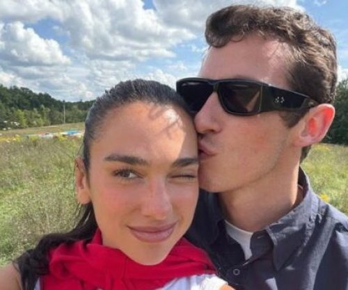 Dua Lipa feston 31-vjetorin pranë Callum Turner: Gjithçka po bëhet vetëm më e bukur