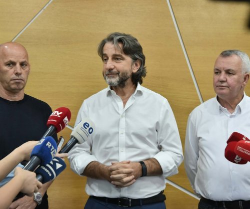 Munguan tre kryetar të LVV-së, Rama paralajmëron takimin e radhës me krerët e komunave për çështjen e bërllokut