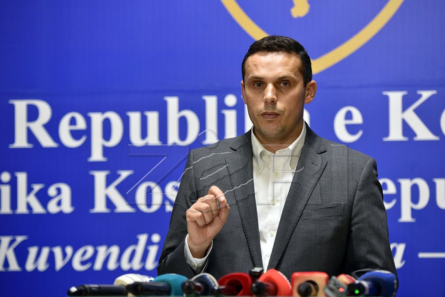 “Po luhet me shtetin”, Gruda kërkon ndërhyrjen e Kushtetueses pas zhvillimeve në Kuvend