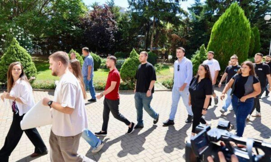 Rinia e PDK së sot zhvillon aksion simbolik para Qeverisë